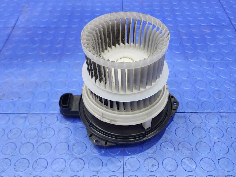 2016 Toyota Prius Blower Motor