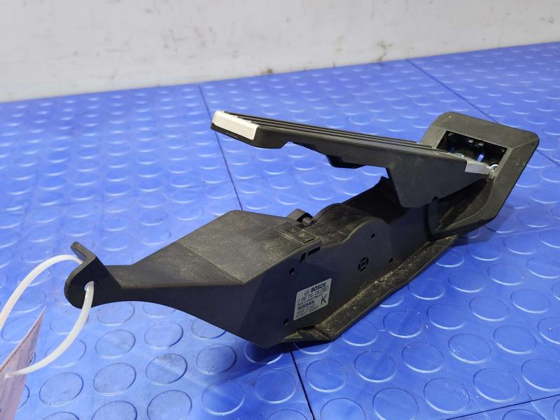 2009-2013 Infiniti FX35 FX37 FX50 OEM Accelerator Pedal Assembly 18002-1CA0C