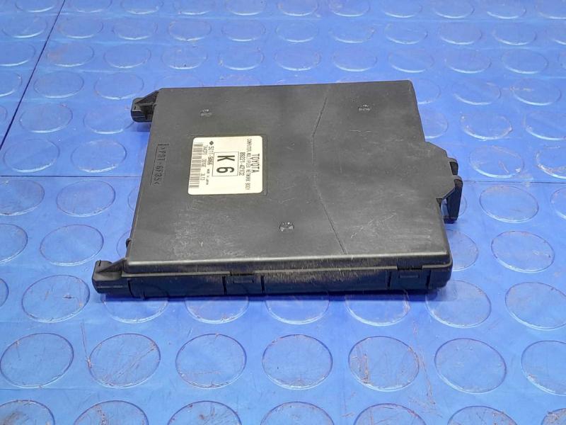 2015 Toyota RAV4 Network Multiplex Control Module Genuine OEM 89221-42102