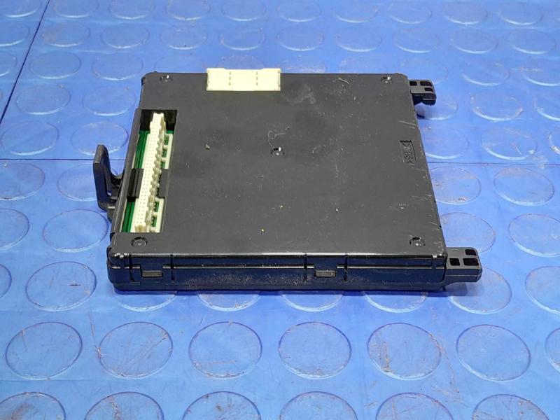 2015 Toyota RAV4 Network Multiplex Control Module Genuine OEM 89221-42102