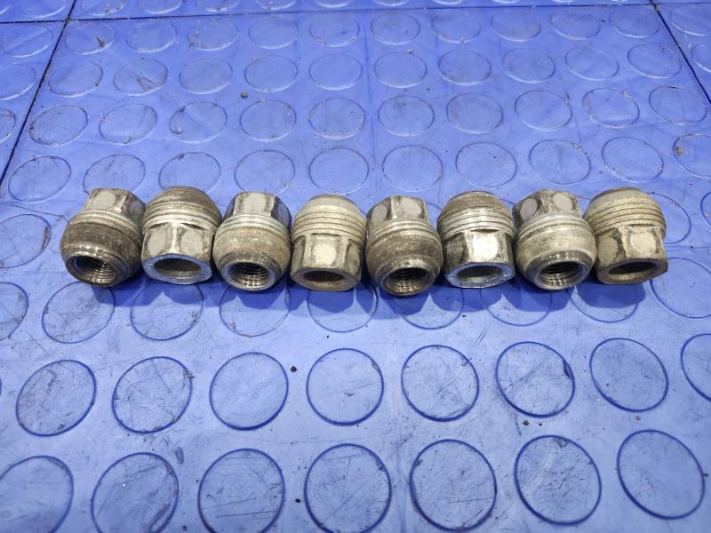 2017 Chevrolet Silverado 2500 Lug Nuts