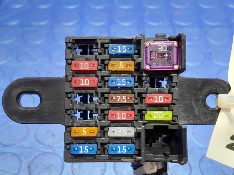 2012 Mazda Mazda5 Cabin Fuse Box