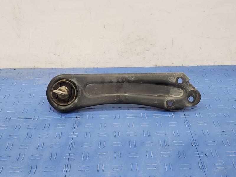 2015 Chrysler 200 Lower Control Arm Rr