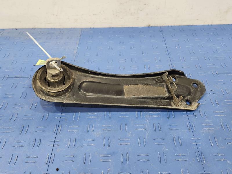 2015 Chrysler 200 Lower Control Arm Rr