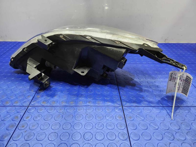 2012 Nissan Versa Headlamp Assembly