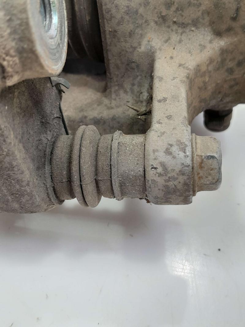 2014 Kia Sedona Caliper