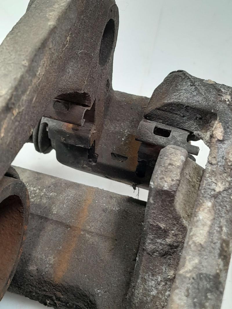 2014 Kia Sedona Caliper