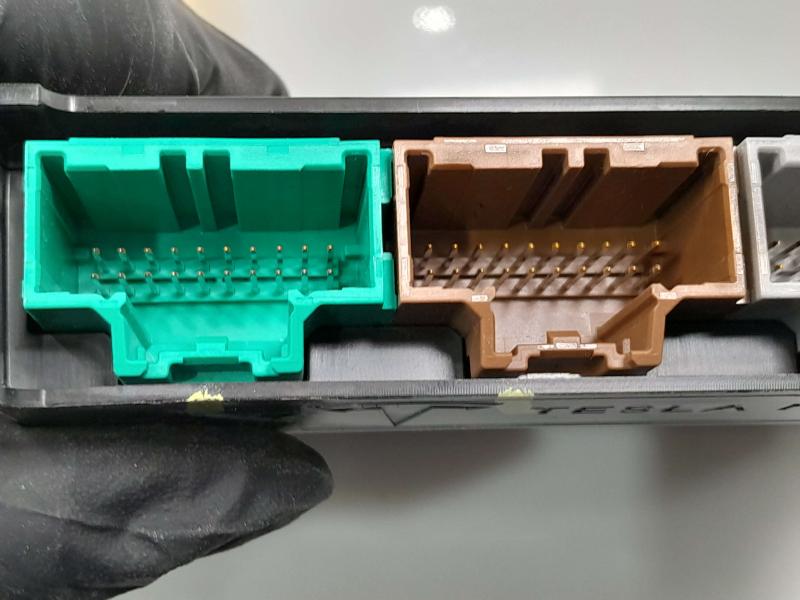 2013 Tesla Model S Chassis Brain Box