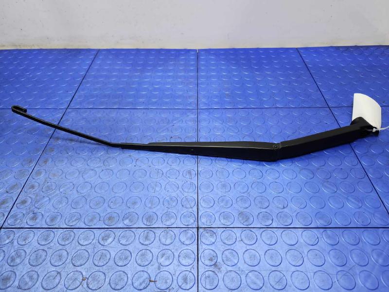 2015 Nissan Leaf Wiper Arm