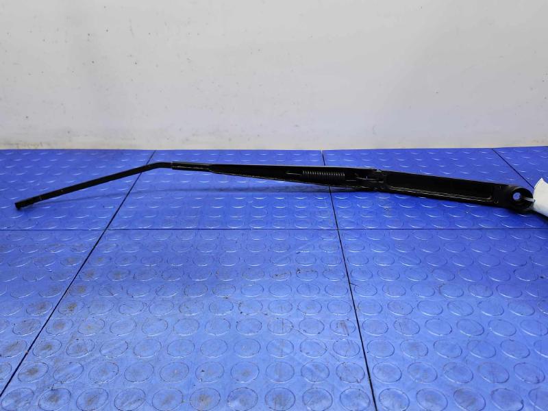 2015 Nissan Leaf Wiper Arm