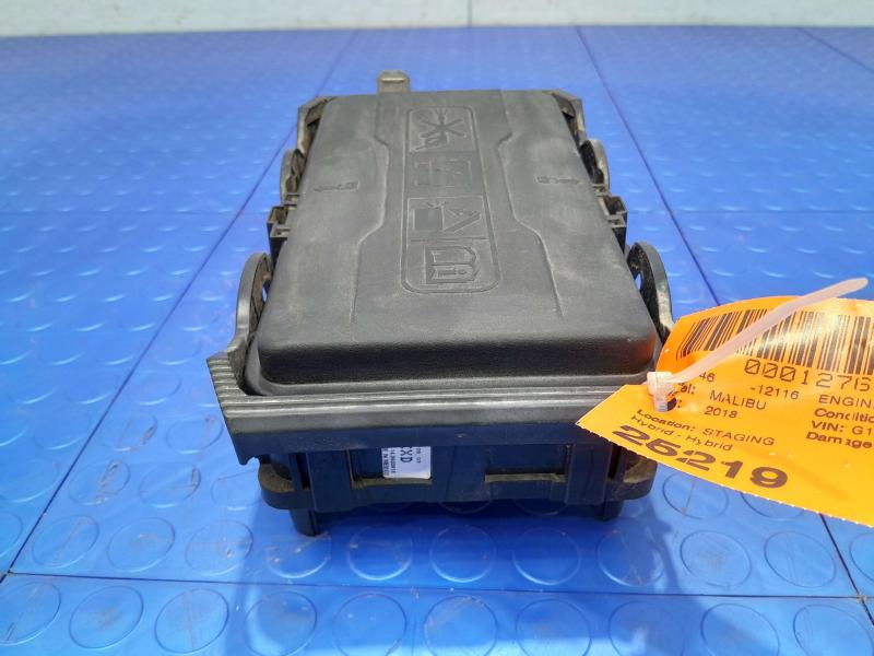 2018 Chevrolet Malibu Engine Fuse Box