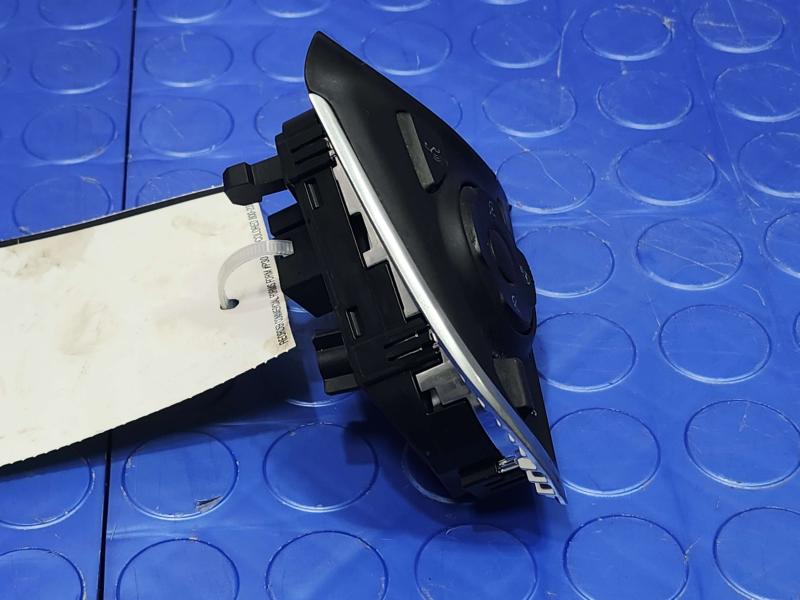 2018-2020 Buick Regal Steering Wheel Cruise Control Switch OEM 84218750