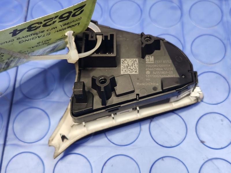 2018-2020 Buick Regal Steering Wheel Cruise Control Switch OEM 84218750