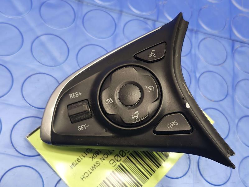 2018-2020 Buick Regal Steering Wheel Cruise Control Switch OEM 84218750