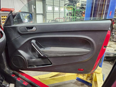 2015 Volkswagen Beetle Front Door Trim Panel