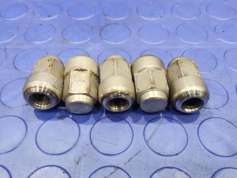 2013 Honda Civic Lug Nuts