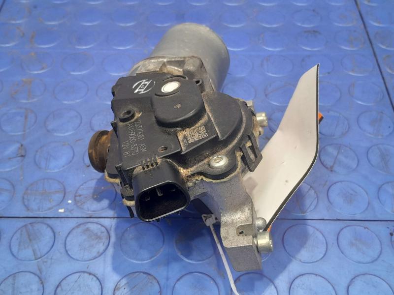 2017 GMC Acadia Wiper Motor Front