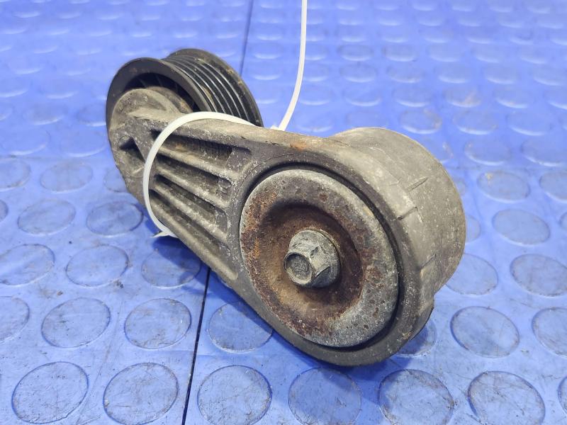 2004 Ford Explorer Engine Belt Tensioner