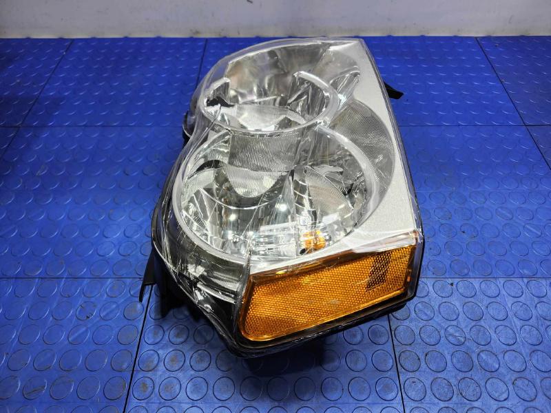 2005 Jeep Grand Cherokee Headlamp Assembly