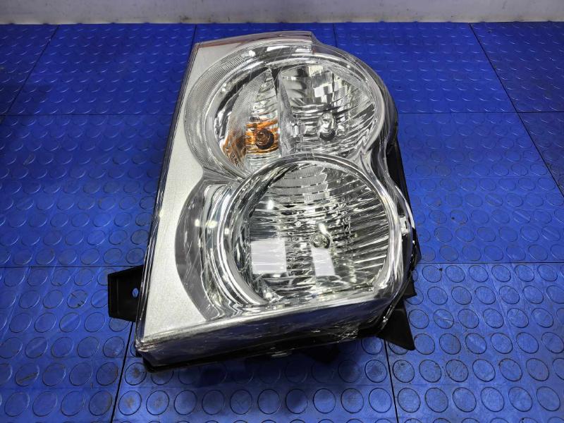 2005 Jeep Grand Cherokee Headlamp Assembly