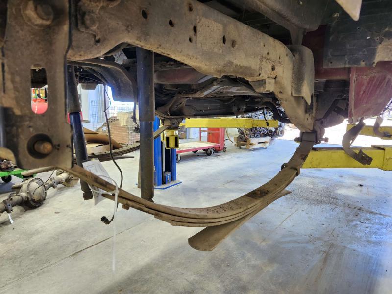 2004 Ford Explorer Leaf Spring Rear