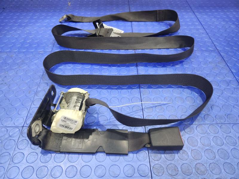 2010 Dodge Ram 1500 Rear Seat Belt