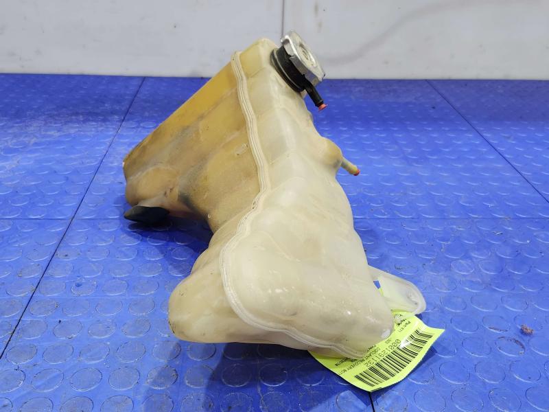 2013 Chrysler 300 Coolant Recovery Bottle