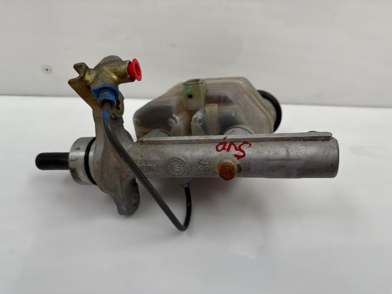 2001 Toyota Avalon Master Cylinder