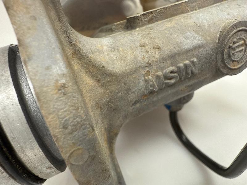 2001 Toyota Avalon Master Cylinder