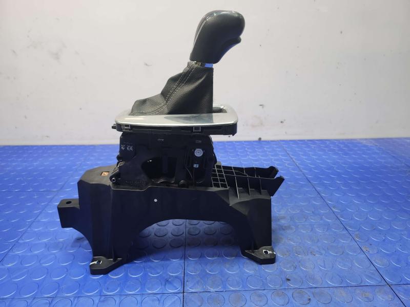 2018-2020 Buick Regal Automatic Gear Shifter Assembly Genuine OEM 39224645