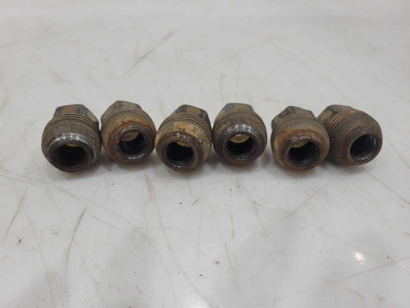 1994 GMC Sierra 1500 Lug Nuts