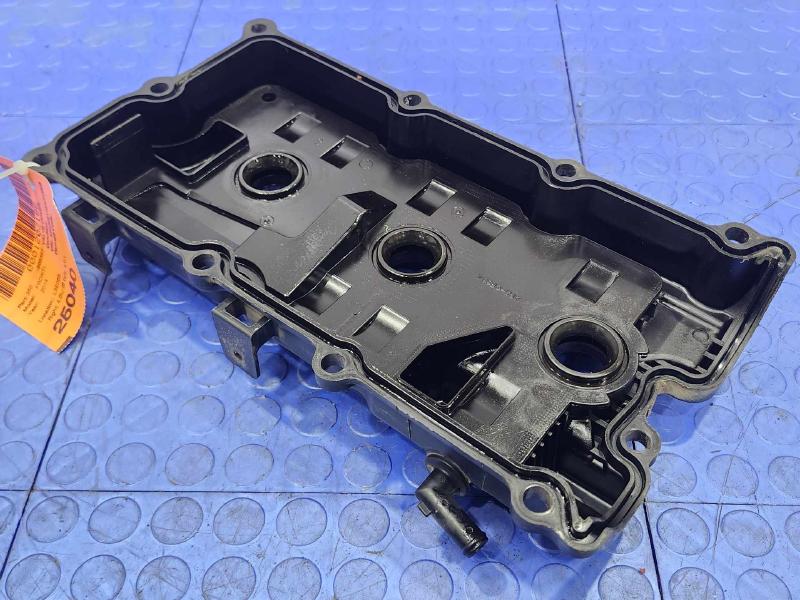 2014 Nissan Frontier Valve Cover