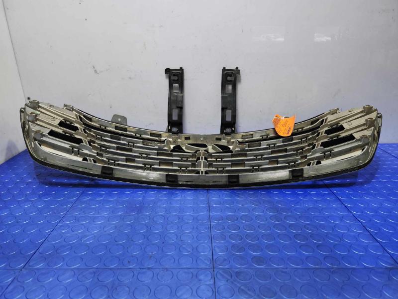 2013 Hyundai Santa Fe Grille