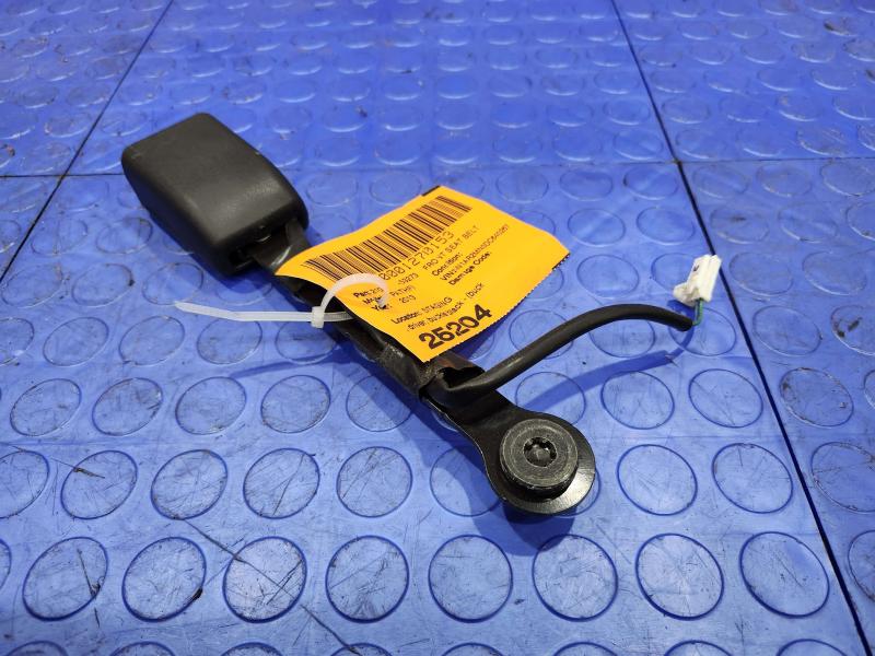 2013 Nissan Pathfinder Front Seat Belt