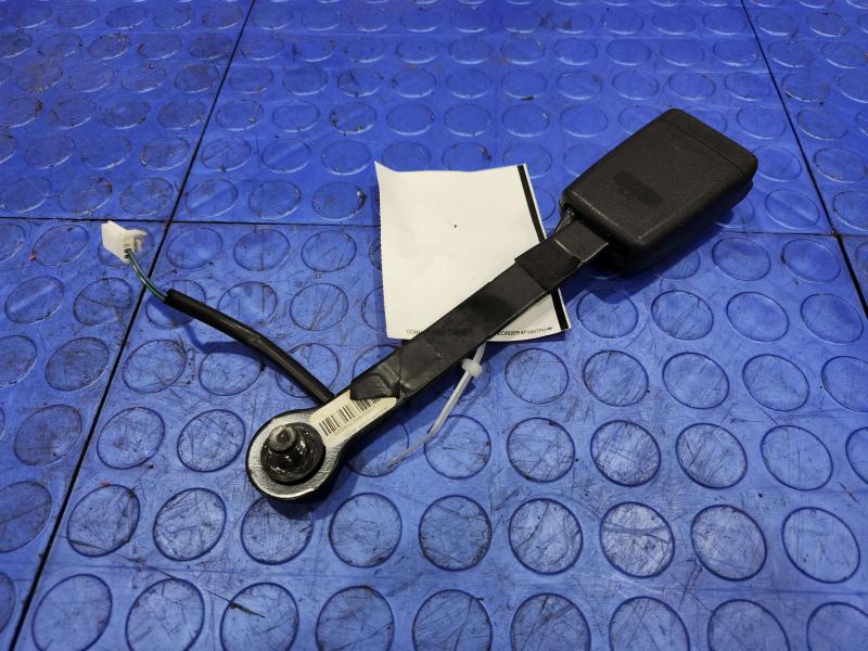 2013 Nissan Pathfinder Front Seat Belt