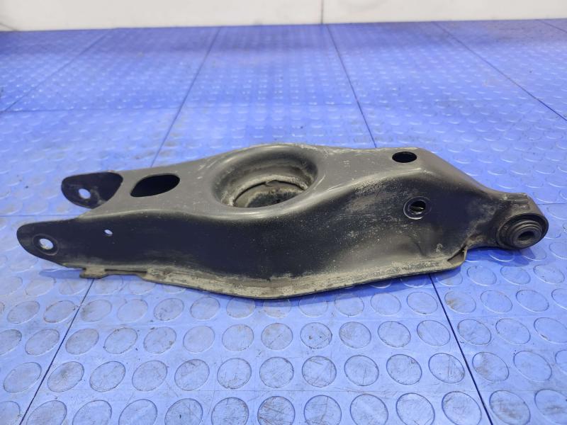 2014 Dodge Challenger Lower Control Arm Rr