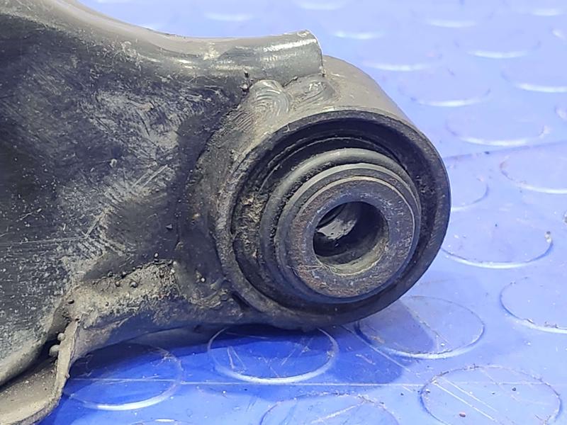 2014 Dodge Challenger Lower Control Arm Rr