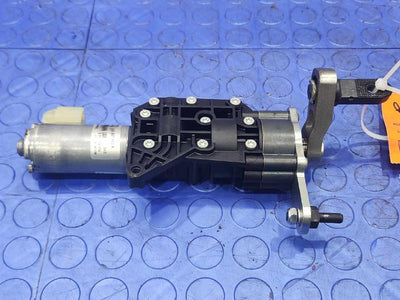 2017 Audi Q7 Deck-Lid Pull Down Motor Drive Spindle Right Side OEM 4M0827852A