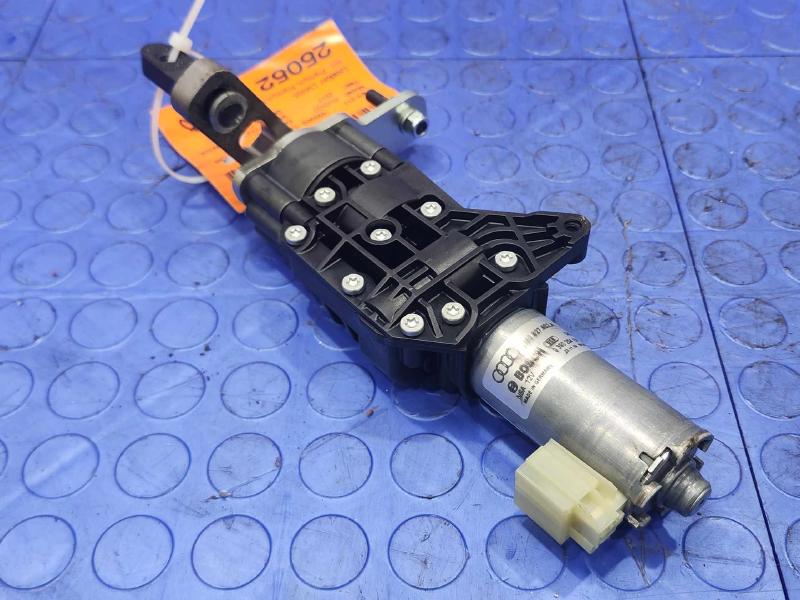 2017 Audi Q7 Deck-Lid Pull Down Motor Drive Spindle Right Side OEM 4M0827852A