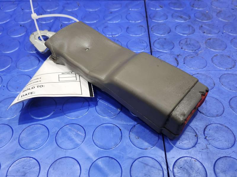 2017 Chevrolet Silverado 2500 Front Seat Belt