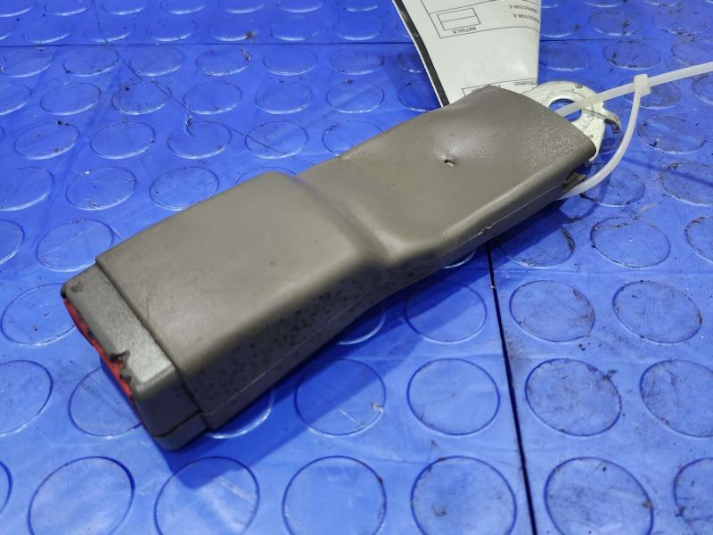 2017 Chevrolet Silverado 2500 Front Seat Belt