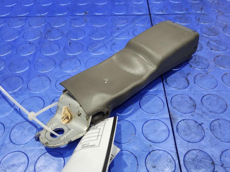 2017 Chevrolet Silverado 2500 Front Seat Belt