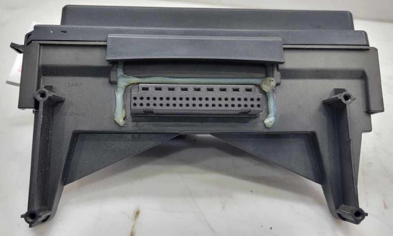 2009 Jeep Grand Cherokee Engine Fuse Box