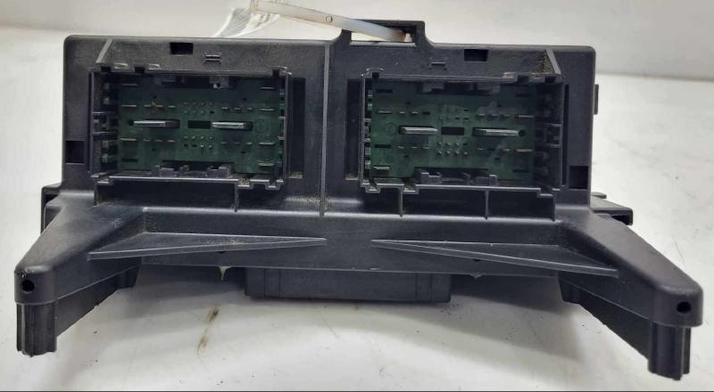 2009 Jeep Grand Cherokee Engine Fuse Box