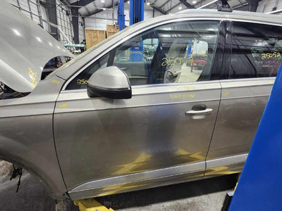 2017 Audi Q7 Front Door