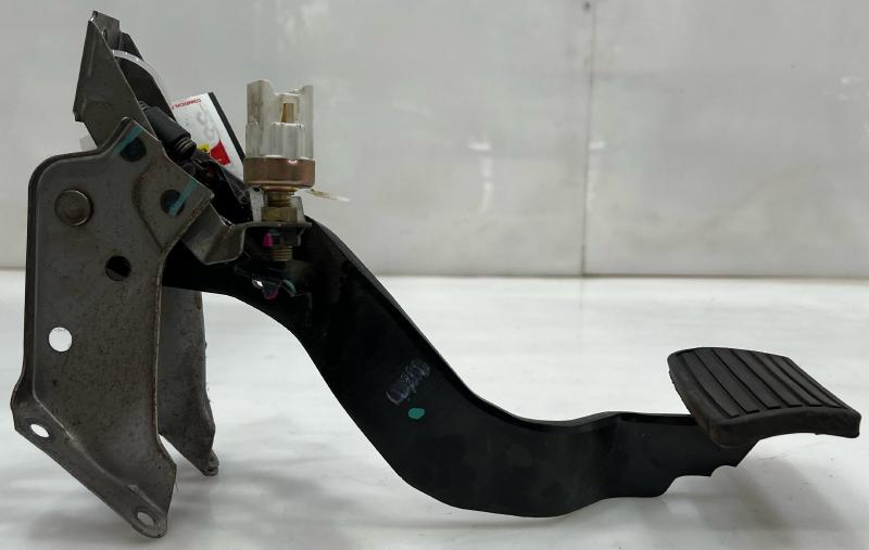 1999 2000 2001 Acura TL Brake Pedal Assembly OEM 46600-S84-A72