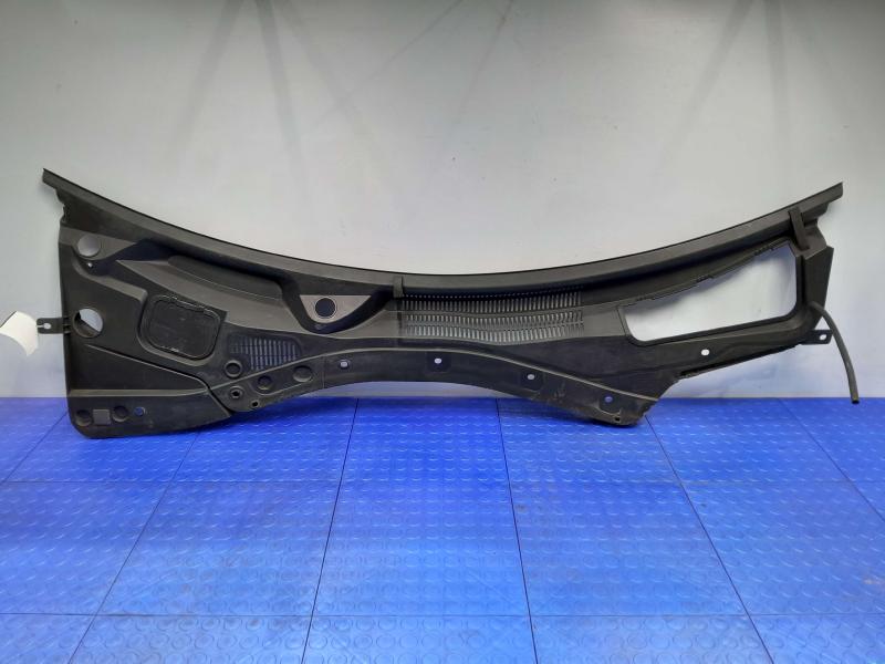 2014-2024 Maserati Ghibli Cowl Panel Cover Grille Air Inlet OEM 670010468