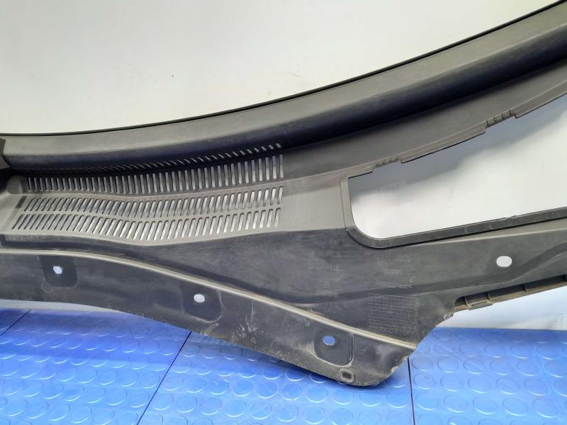 2014-2024 Maserati Ghibli Cowl Panel Cover Grille Air Inlet OEM 670010468