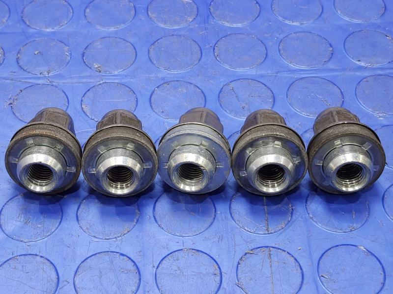 2017 Jaguar XE Lug Nuts