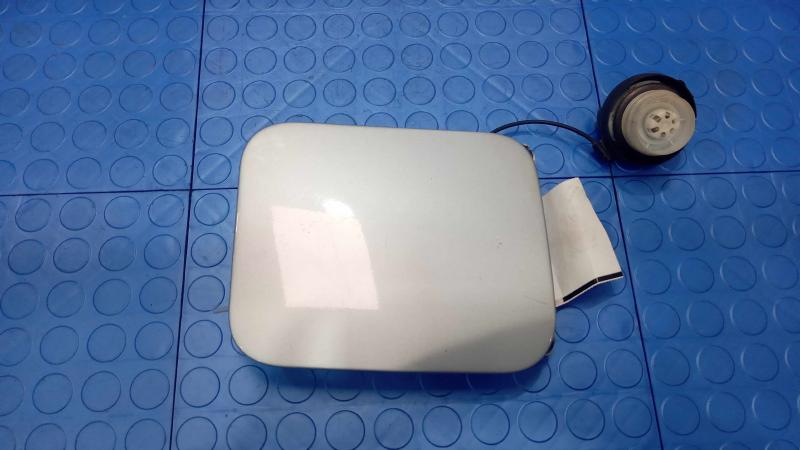 2014-2017 Nissan Rogue Fuel Filler Door Gas Flap Silver K23 Genuine OEM G88304BAMA